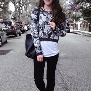 Cropped floral sweater